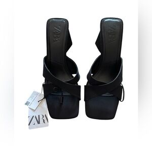 Devine! Zara Women's Bl Square Toe Heeled Mules